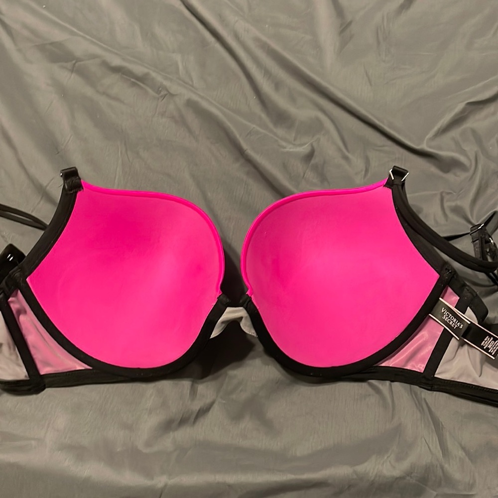 Victoria Secret 36DD